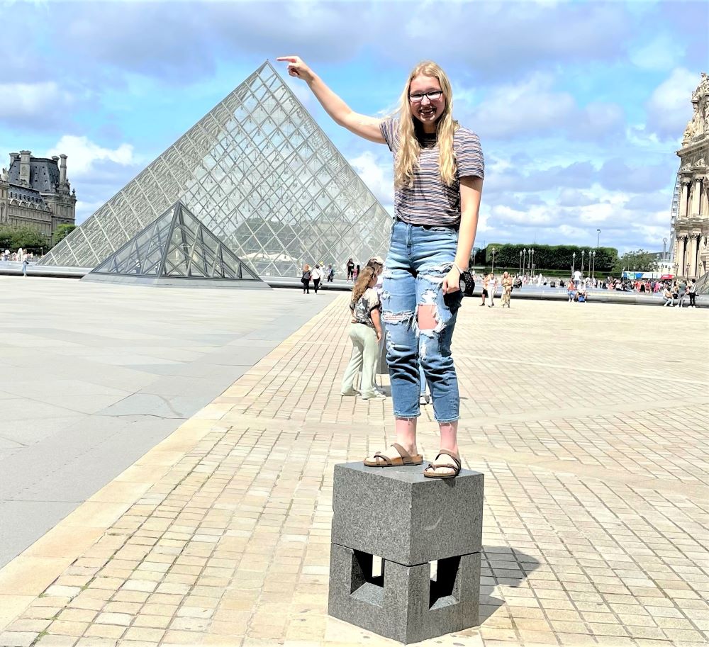 McCaskill spends vacation immersed in  French language and culture–in France