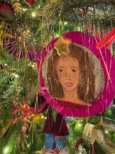 Salem High students help trim White House tree