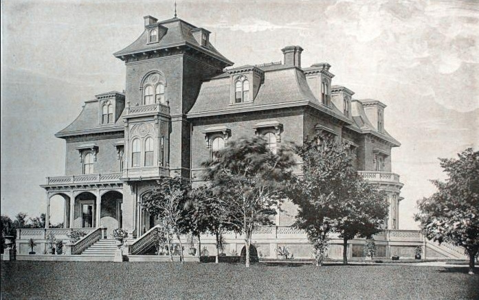 Image is an historical photograph of the Beaulieu estate in Newport.