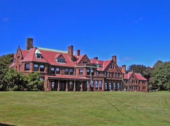 photo of the exterior of the Vinland Estate's main house, now McAuley Hall