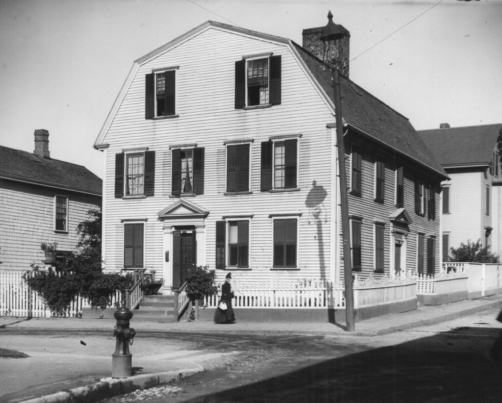 Photograph of the White Horse Tavern in Newport.