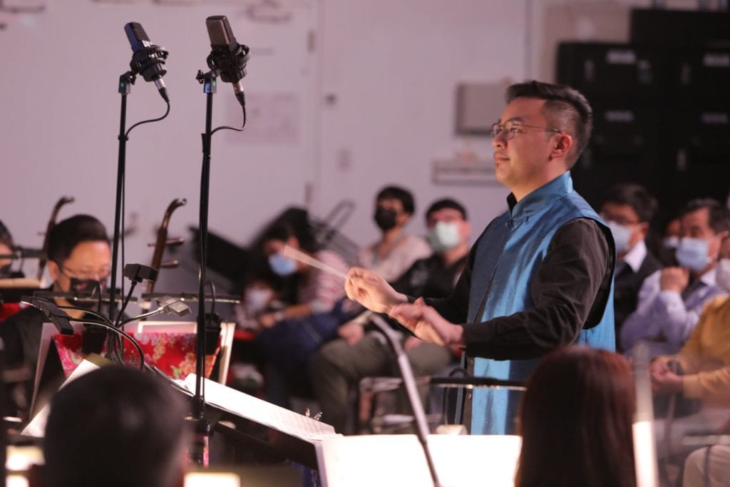 音樂會啟用臺灣青年指揮，圖為臺灣國樂團副指揮周聖文。