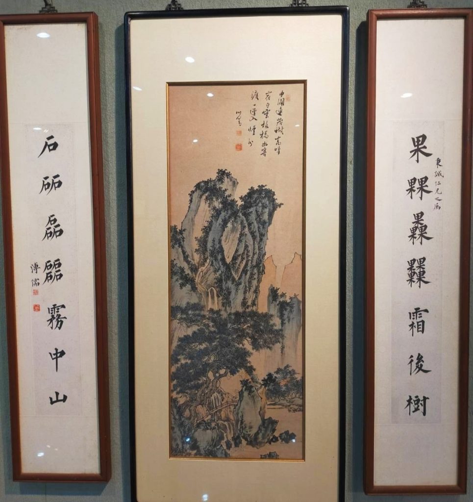 華岡博物館常態展出中的名家大師作品，極具典藏與傳頌價值。（記者 辛澎祥/攝）