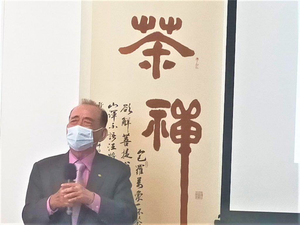 天仁茶藝文化基金會董事長李瑞賢，認為茶文化領域深廣是永續發展的文創產業。（記者 辛澎祥/攝）