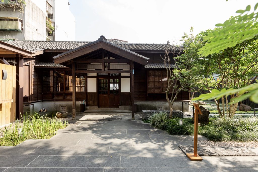 歷史建築「樂埔町」前身是建於1920-30年代的日治時期中級官舍，不只保存完整日式建物格局