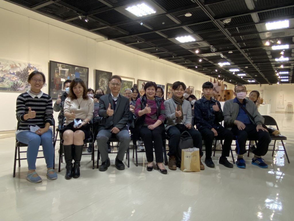 ▲磺溪美展巡迴新北展出，囊括65件作品抒發生活議題。〈文化局提供〉