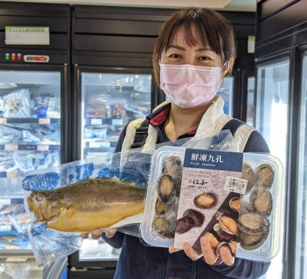 農會超市販售各式青農商品及禮盒