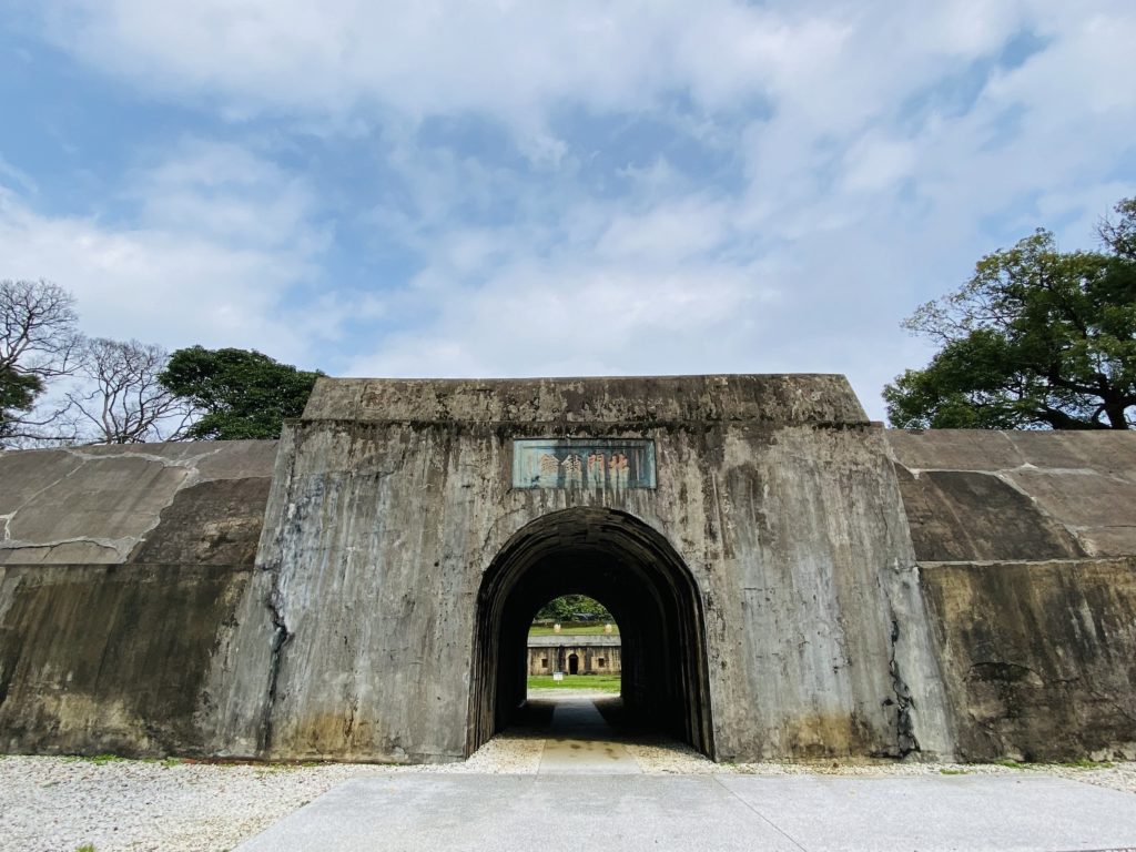 滬尾礮臺是軍事用地，卻從來沒有打過仗，原因都在新北唯一古蹟Podcast「淡博名利」。〈淡古提供〉