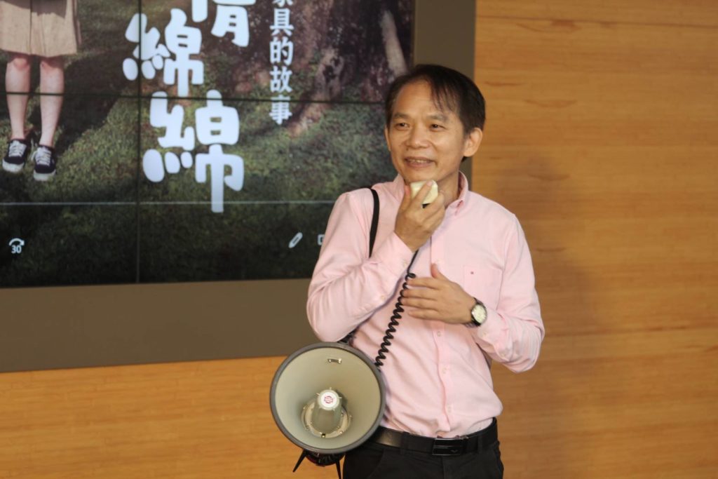 國立臺灣工藝中心主任張仁吉，在特展開幕式上致詞表達對臺灣工藝技法的推崇與熱切推動立場。（圖/工藝中心 提供）