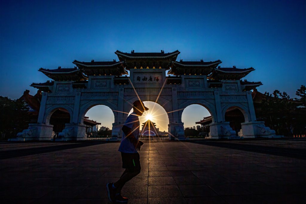陳次雄《中正紀念堂》