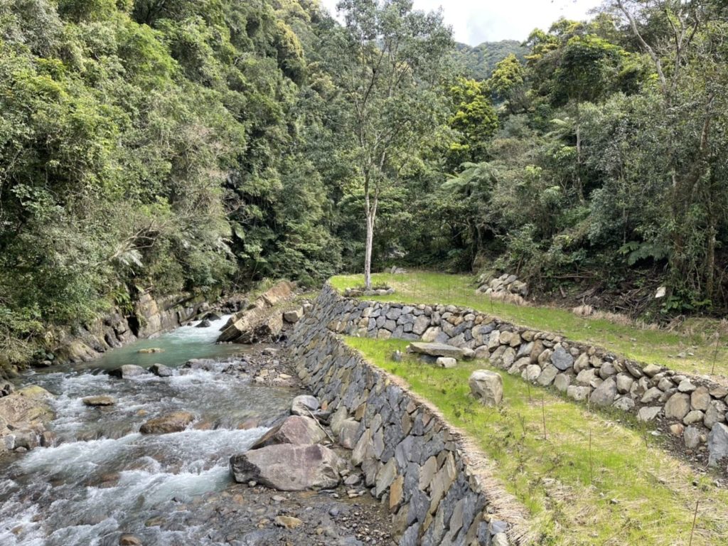 新北熊空橋野溪護岸整治成功獲正面口碑。（圖/新北農業局 提供）