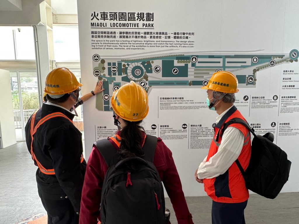 臺鐵局局長杜微視察苗栗火車頭園區
