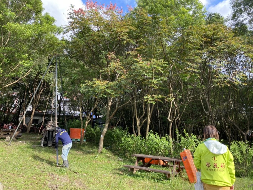 關係到里民重大權益的樹木銀行森林公園的開發使用,是蔡麗莉這次的競選主軸。