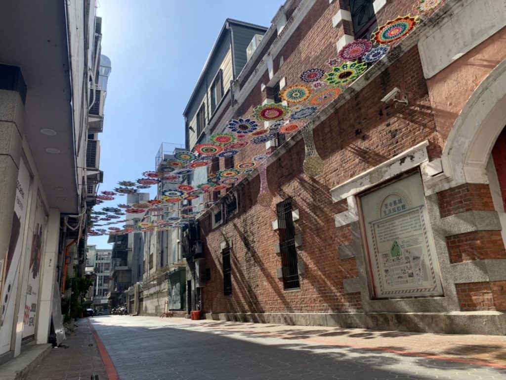 柳梢青餐廳結合鄰近太陽餅堂博物館美化街區。（圖/文化局提供） 