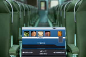 為了與民眾搭乘火車的記憶有更多連結，文化部國家鐵道博物館籌備處特別與交通部臺灣鐵路管理局合作統籌策劃推出「鐵博特色便當」。