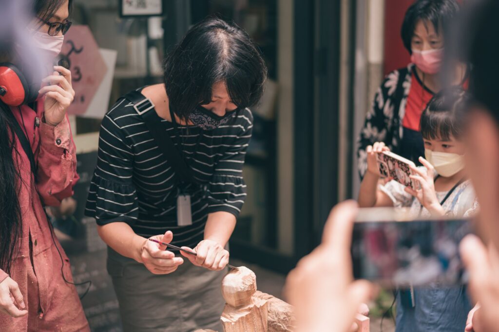 ▲工藝品的現場體驗製作極為吸引民眾的學習興緻。（圖/工藝中心 提供）