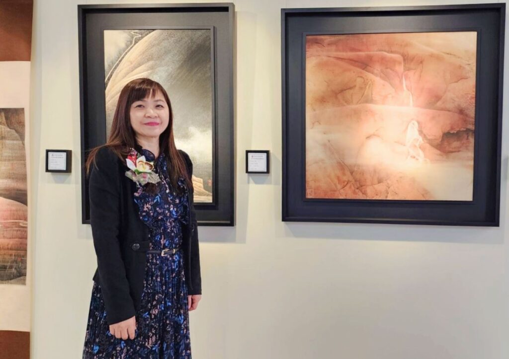 ▲臺藝大教授楊企霞在竹美館個展，呈現時空流轉的無垠意境。