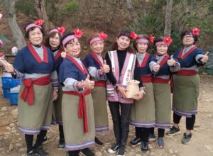 平埔族拍瀑拉婦女會穿著傳統服裝迎新年