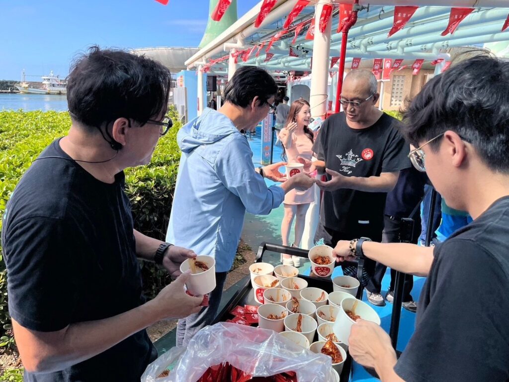 ▲活動現場貴賓湧至,場面熱烈。(圖/新北市農業局 提供)