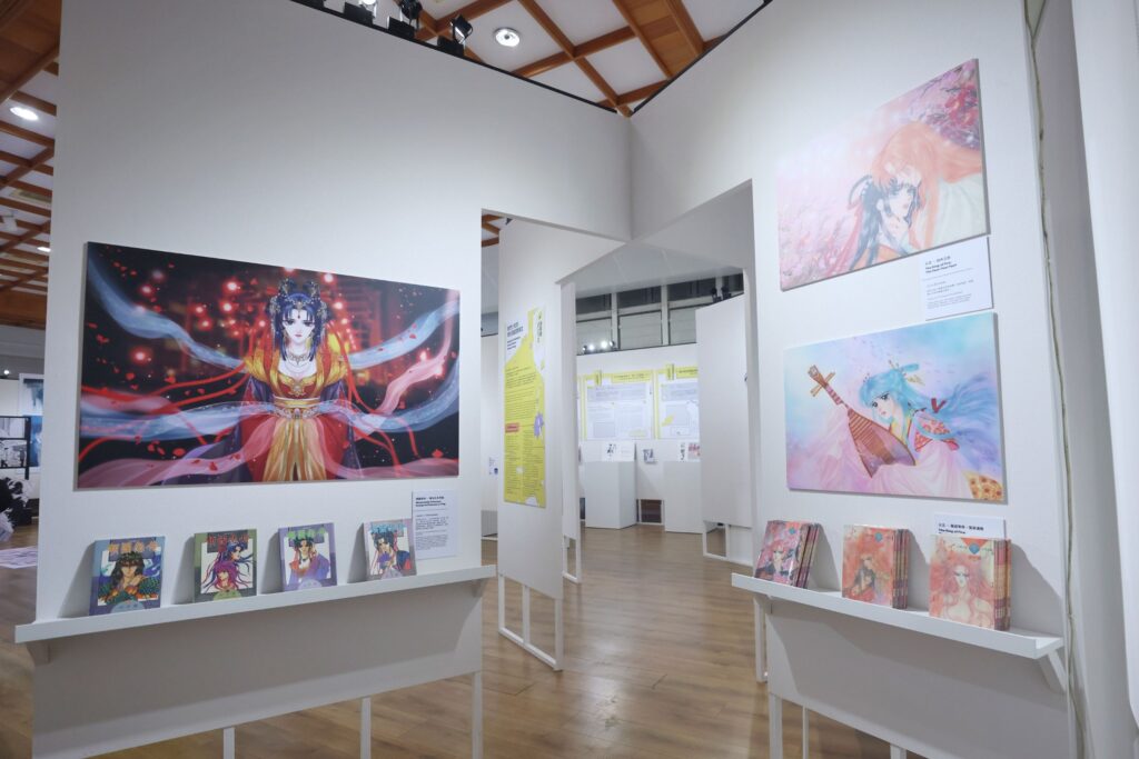 ▲頒獎典禮會場展示得獎漫畫家們的作品。(圖/文化部 提供)
