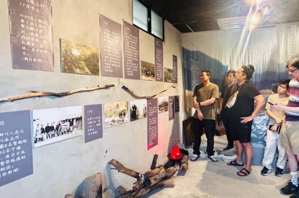 ▲加拿大團隊造訪七腳川山下基地特展。(圖/史前館 提供)