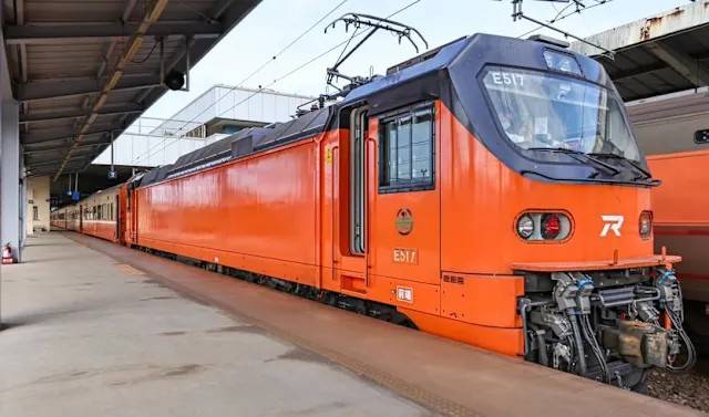 ▲E500型電力機車。(圖/台鐵 提供)