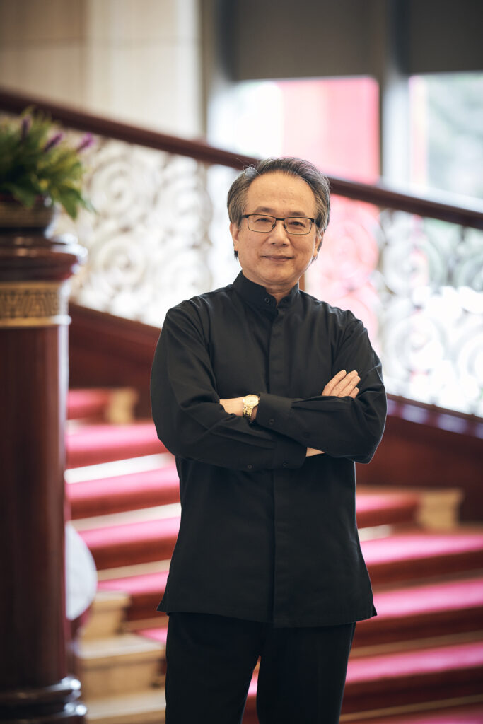 榮譽指揮呂紹嘉,為享譽國際樂壇的旅歐名指揮家。(圖/鄭達敬攝)