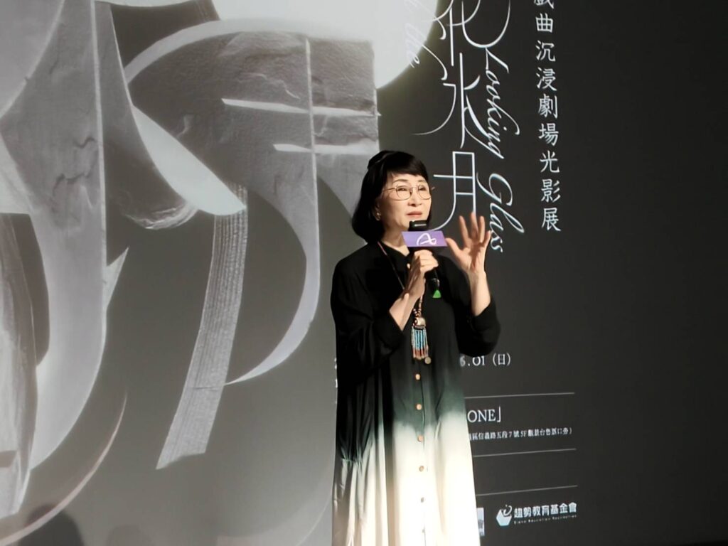 魏海敏感謝國光劇團的不設限,讓演員成長茁壯。(記者陳安婷/攝 )