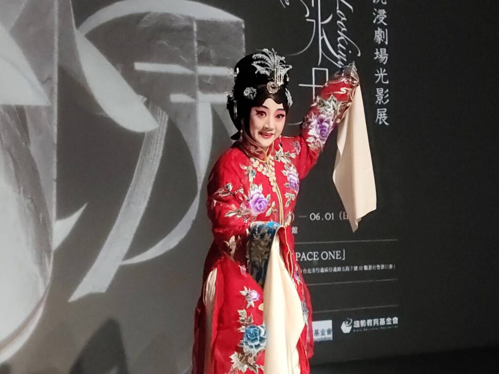 黃詩雅在名師魏海敏帶領下,挑戰詮釋經典人物《王熙鳳》。(記者陳安婷/攝 )