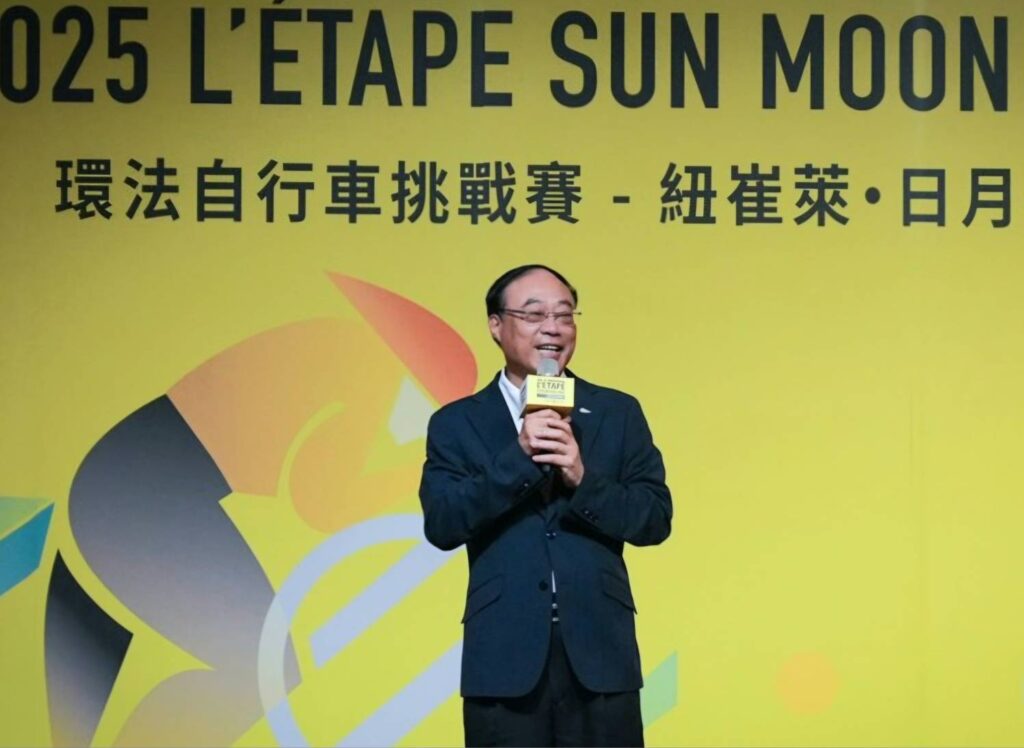 ▲觀光署長周永暉致詞時肯定環法自行車所帶來的人氣與商機。(記者 辛澎祥/攝)