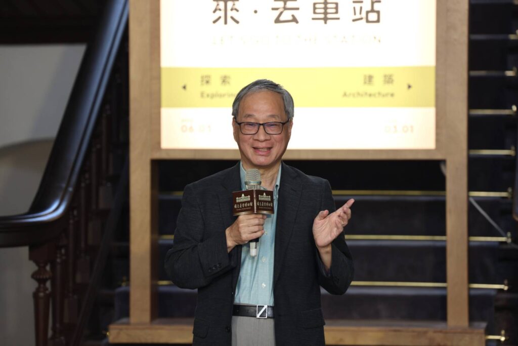 ▲文化部長李遠致詞時鼓勵大家從車展建築中貼近幸福的感覺。(記者 辛澎祥/攝)