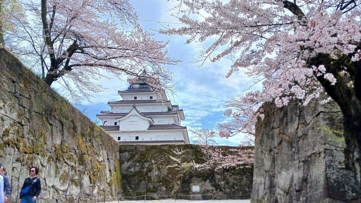 鶴ヶ城