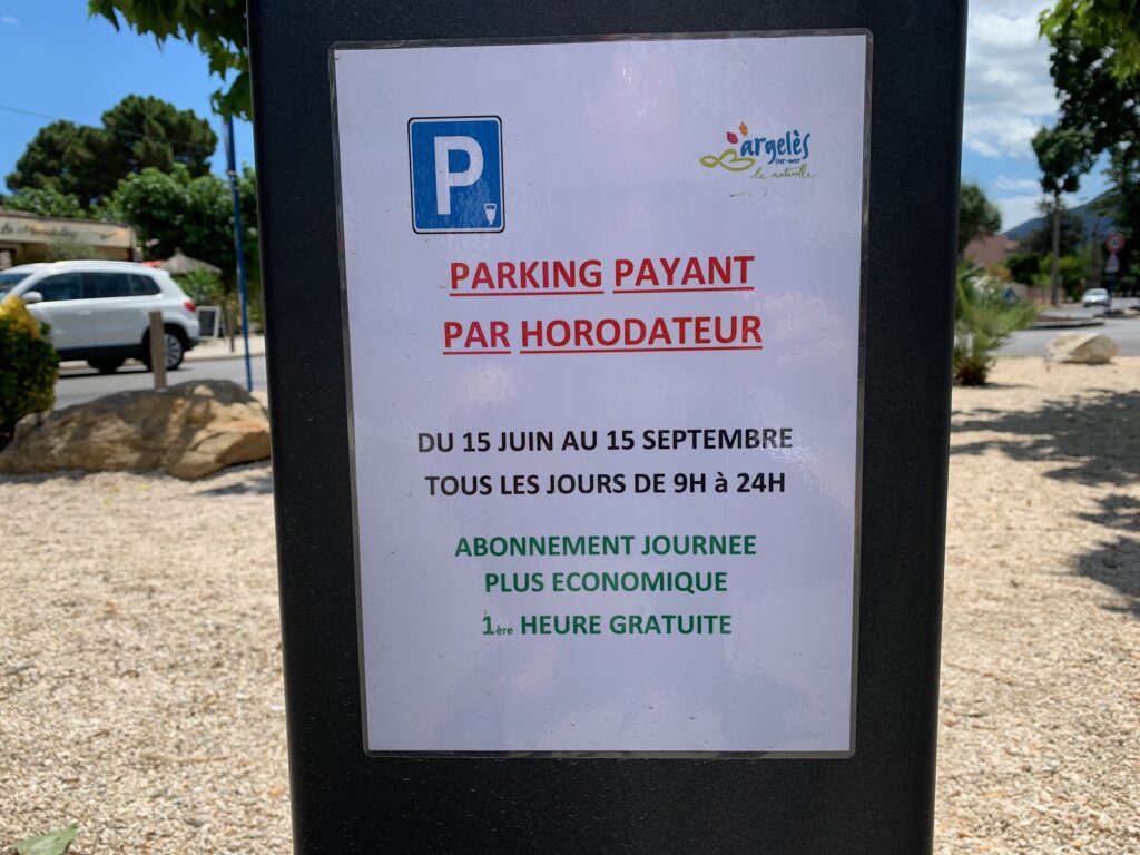 Le stationnement désormais payant, toute l'année, dans la station balnéaire  de Mauguio-Carnon, près de Montpellier