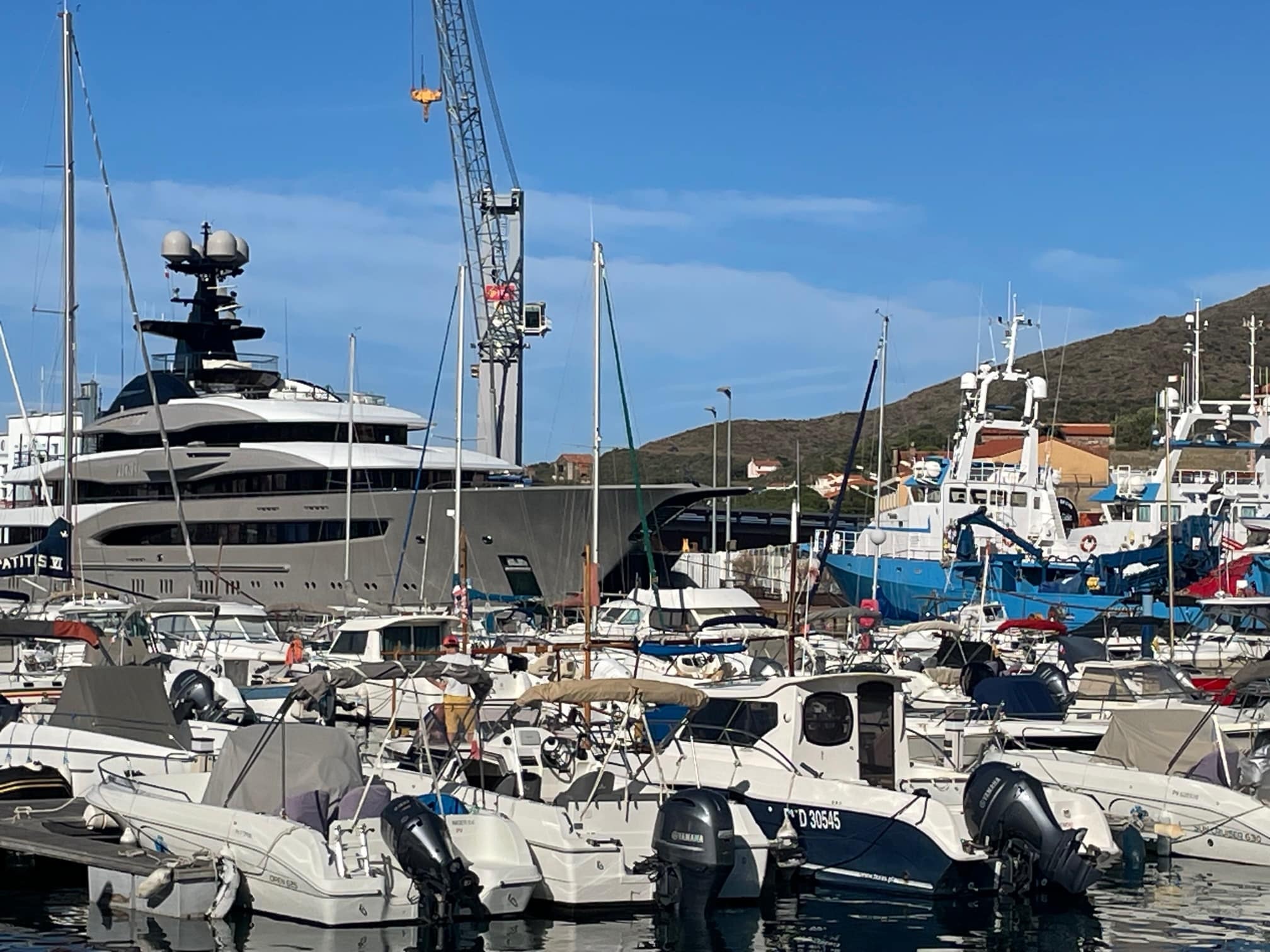 yacht kismet port vendres