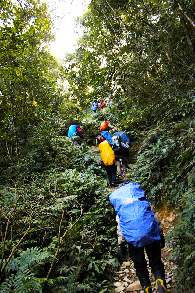 climbing-100-taiwan-mountain-karen-6