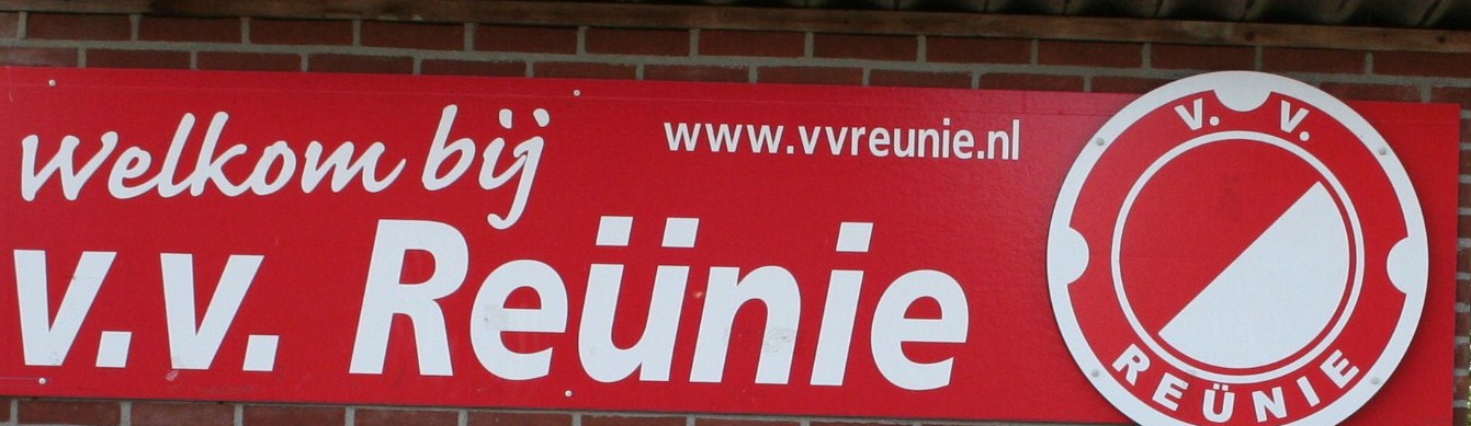 zondag 4 oktober 096 Nieuwe trainer voor Reünie 1