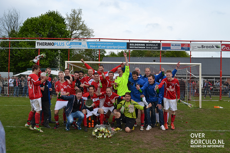 184 Reünie kampioen na 2-1 overwinning in derby