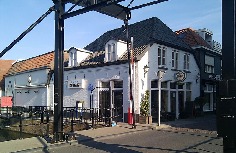 10443865_762262547151447_243727495_n Café De Gracht heeft nieuwe eigenaar