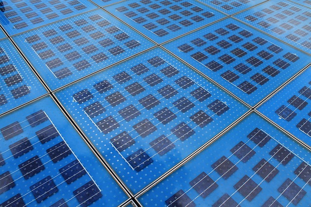 photovoltaic-286025_640 117 zonnepanelen op dak Sint Jorisschool