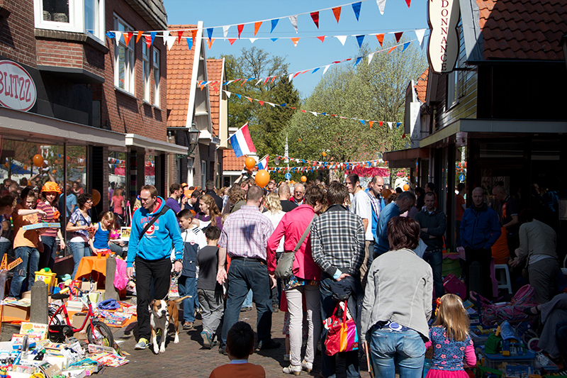 Feestelijke activiteiten op Koningsdag in Borculo Feestelijke activiteiten op Koningsdag in Borculo