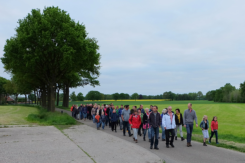 Bijna 70 dauwtrappers op Hemelvaartsdag in Gelselaar