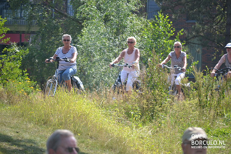 Fiets4daagse vrijdag Borculo 2015 (11) Foto’s: slotdag 44e editie Borculose fiets4daagse
