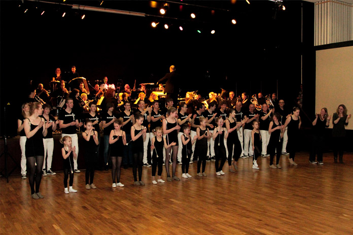 Voorjaarsconcert Volharding in een ander jasje Voorjaarsconcert Volharding in een ander jasje