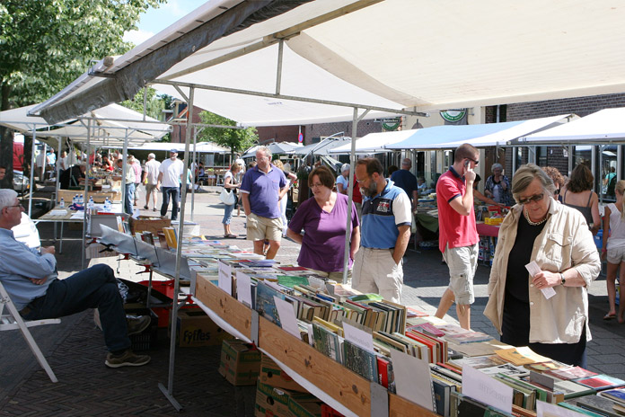 Duizenden-boeken-op-23e-editie-Borculose-Boekenmarkt Duizenden boeken op 23e editie Borculose Boekenmarkt