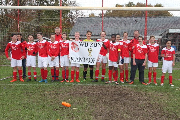 reunie-jo15-2gd-ongeslagen-kampioen Reünie JO15-2GD ongeslagen kampioen