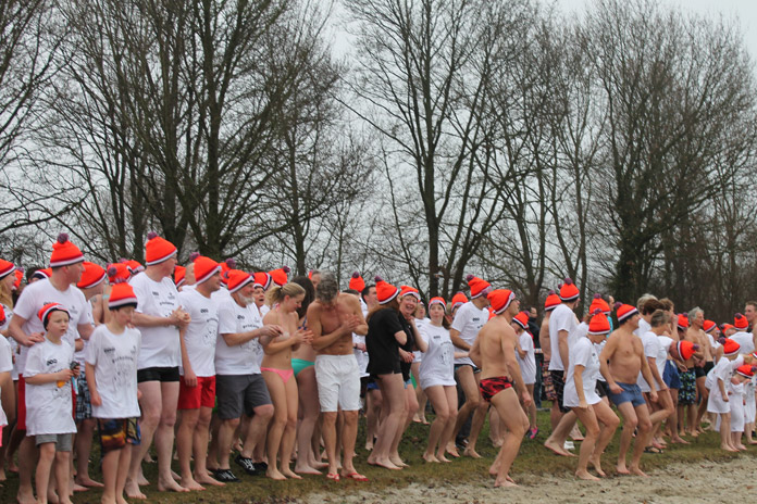 Begin 2018 goed met een frisse Nieuwjaarsduik