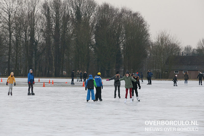 schaatsen-in-maart-op-ijsbaan-Borculo-(2) IJsbaan in Borculo gaat – indien mogelijk – open voor schaatsers