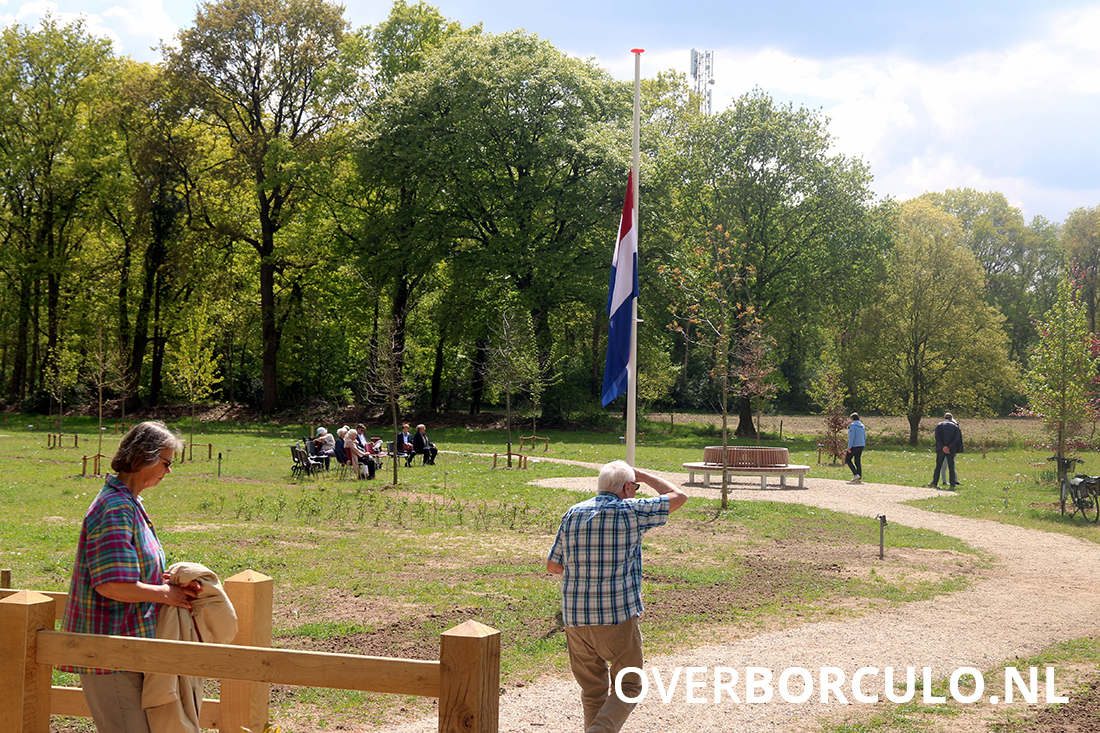bf655d7d-in-beeld-opening-vrijheidsbos-in-geesteren-9 In beeld: opening Vrijheidsbos in Geesteren