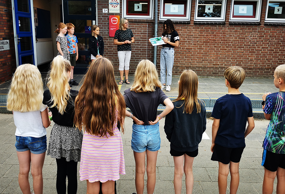 HW Heuvelschool steunt Stichting Opkikker HW Heuvelschool steunt Stichting Opkikker