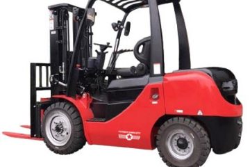 featured image of the blog titled "Lifting Equipment for Sale in Denver: Exploring the Features of the Patriot FD35 Forklift"